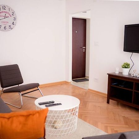 Downtown, Spacious, 2 Bedroom Apartment Belgrado Exterior foto